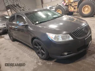 2013 Buick LaCrosse Leather z VIN 1G4GL5E34DF137026, wystawiony jako IAAI lot #41504751 z przebiegiem 251 689 mil mil oraz . Historia ofert i sprzedaży dostępna na DreamBid. Obrazek 1.