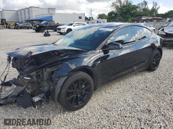 2022 Tesla Model 3 with VIN 5YJ3E1EA2NF124334, listed as a Copart auction lot 45390715 with 25,861 mi miles and Salvage Title. Bid and sale history available at carsss.com. Image 1.
