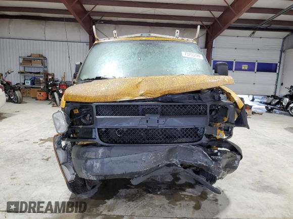 2013 GMC Savana Cargo Van with VIN 1GTZ7TBG2D1118954, listed as a Copart auction lot 73755124 with 117,410 mi miles and Salvage Title. Bid and sale history available at carsss.com. Image 5.