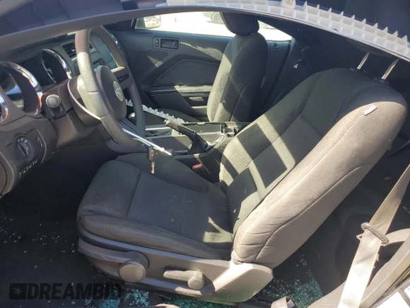 2011 Ford Mustang V6 with VIN 1ZVBP8AM5B5110386, listed as a Copart auction lot 64086075 with 90,081 mi miles and Clean title. Bid and sale history available at DreamBid. Image 7.