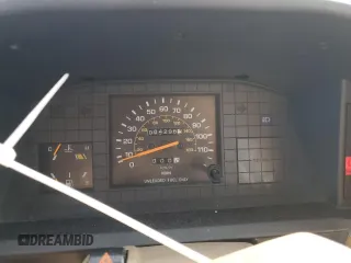 1985 Toyota Tercel z VIN JT2AL32WXF0198845, wystawiony jako Copart lot #79567594 z przebiegiem 84 298 mil mil oraz Czysty tytuł • Clean title. Historia ofert i sprzedaży dostępna na DreamBid. Obrazek 9.