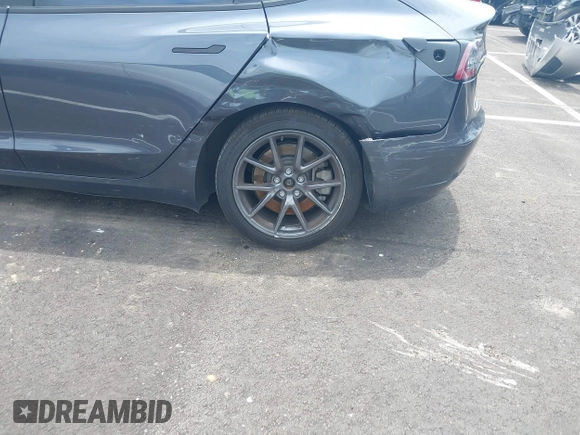 2023 Tesla Model 3 с VIN 5YJ3E1EA0PF495110, выставлен на аукционе IAAI как лот 42475811 с пробегом Не указан миль и . История ставок и продаж доступна на DreamBid. Изображение 6.