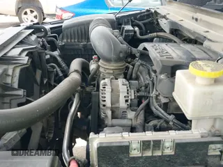 2020 Ram 1500 Lone Star z VIN 1C6RREFT6LN361291, wystawiony jako IAAI lot #42535986 z przebiegiem 286 422 mil mil oraz . Historia ofert i sprzedaży dostępna na DreamBid. Obrazek 19.