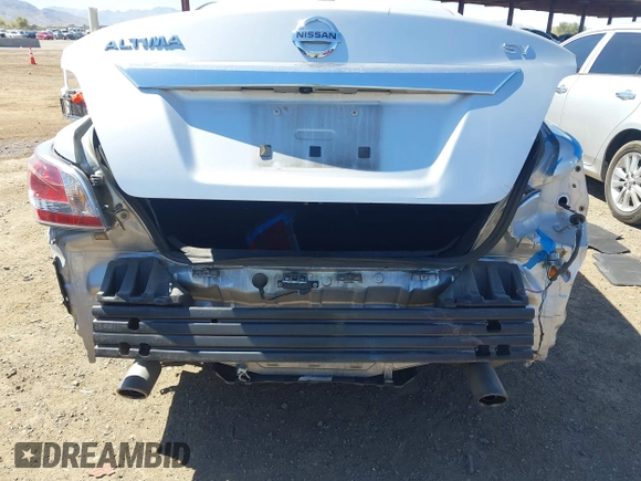 2015 Nissan Altima SL with VIN 1N4AL3AP3FC576106, listed as a IAAI auction lot 41842738 with 222,125 mi miles and . Bid and sale history available at DreamBid. Image 6.