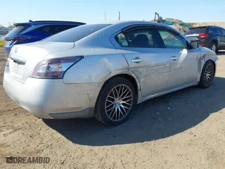 2012 Nissan Maxima 3.5 S with VIN 1N4AA5AP5CC846756, listed as a IAAI auction lot 42060602 with 210,370 mi miles. Bid and sale history available at carsss.com. Image 4.