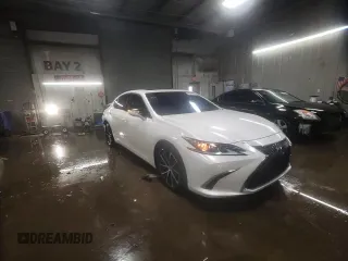 2022 Lexus ES 350 z VIN 58ADZ1B17NU121972, wystawiony jako Copart lot #46051465 z przebiegiem 28 725 mil mil oraz Szkoda całkowita • Salvage title. Historia ofert i sprzedaży dostępna na DreamBid. Obrazek 14.
