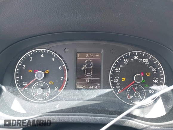 2013 Volkswagen Passat SE z VIN 1VWBP7A35DC080144, wystawiony jako IAAI lot #42191470 z przebiegiem 158 259 mil mil oraz . Historia ofert i sprzedaży dostępna na DreamBid. Obrazek 7.