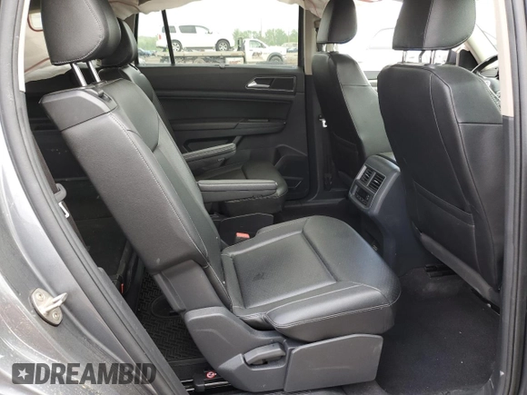 2019 Volkswagen Atlas SEL with VIN 1V2MR2CA5KC539270, listed as a Copart auction lot 53301005 with 111,245 mi miles and Salvage title. Bid and sale history available at DreamBid. Image 11.