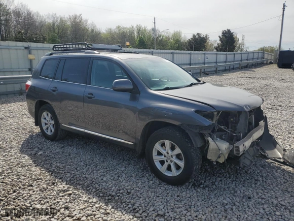 2013 Toyota Highlander with VIN 5TDZK3EH5DS134880, listed as a Copart auction lot 51152125 with 133,503 mi miles and Salvage Title. Bid and sale history available at carsss.com. Image 4.