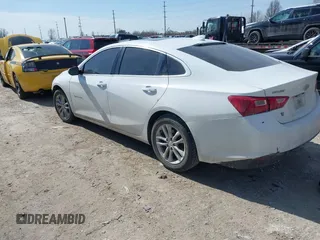 2018 Chevrolet Malibu LT z VIN 1G1ZD5ST6JF238524, wystawiony jako IAAI lot #41701717 z przebiegiem 167 986 mil mil oraz . Historia ofert i sprzedaży dostępna na DreamBid. Obrazek 3.