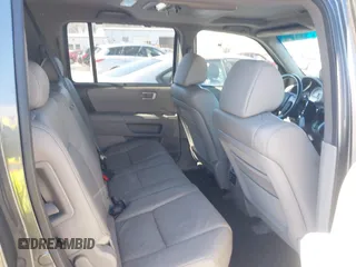 2010 Honda Pilot Touring with VIN 5FNYF4H94AB031167, listed as a IAAI auction lot 41800738 with 184,126 mi miles and . Bid and sale history available at carsss.com. Image 8.