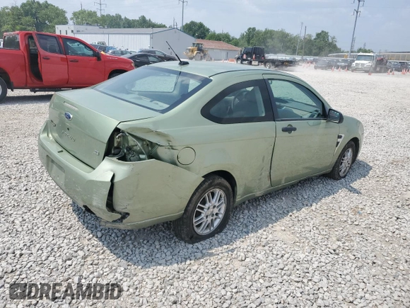 2008 Ford Focus SE z VIN 1FAHP33NX8W141079, wystawiony jako Copart lot #59759325 z przebiegiem 71 522 mil mil oraz Szkoda całkowita • Salvage title. Historia ofert i sprzedaży dostępna na DreamBid. Obrazek 3.