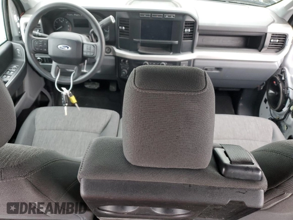 2023 Ford F-250 XL with VIN 1FT8W2BN4PED34325, listed as a Copart auction lot 49441415 with 28,974 mi miles and Salvage Title. Bid and sale history available at DreamBid. Image 8.