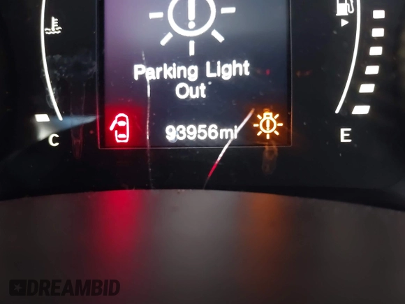 2015 Jeep Renegade Latitude with VIN ZACCJABT2FPC31041, listed as a IAAI auction lot 41626396 with 93,956 mi miles. Bid and sale history available at carsss.com. Image 15.