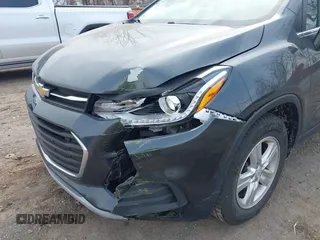2018 Chevrolet Trax LT with VIN KL7CJLSB0JB722825, listed as a IAAI auction lot 41985225 with 58,021 mi miles and . Bid and sale history available at carsss.com. Image 6.