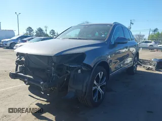 2017 Volkswagen Touareg Wolfsburg Edition с VIN WVGRF7BP1HD004308, выставлен на аукционе IAAI как лот 41860019 с пробегом 74 044 миль миль и . История ставок и продаж доступна на DreamBid. Изображение 17.