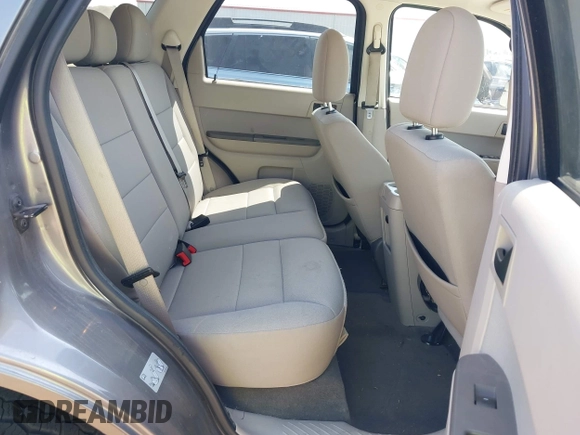 2011 Ford Escape XLT with VIN 1FMCU9DG4BKA07985, listed as a IAAI auction lot 42510948 with 125,126 mi miles and . Bid and sale history available at DreamBid. Image 8.