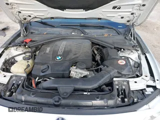 2015 BMW 4 Series 435i z VIN WBA3R1C53FK195523, wystawiony jako IAAI lot #42646432 z przebiegiem 104 756 mil mil oraz . Historia ofert i sprzedaży dostępna na DreamBid. Obrazek 10.