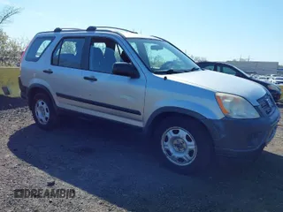 2006 Honda CR-V LX with VIN JHLRD78586C029065, listed as a IAAI auction lot 42043651 with 191,318 mi miles and . Bid and sale history available at carsss.com. Image 1.