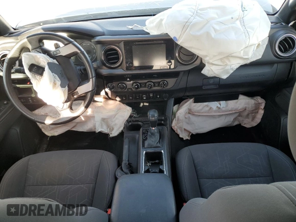 2018 Toyota Tacoma SR with VIN 3TMCZ5AN1JM140275, listed as a Copart auction lot 50611135 with Not Provided miles and Salvage Title. Bid and sale history available at DreamBid. Image 8.