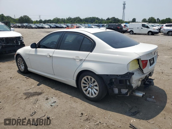 2009 BMW 3 Series 328i with VIN WBAPH73559E128710, listed as a Copart auction lot 59274055 with 105,399 mi miles and Salvage title. Bid and sale history available at DreamBid. Image 2.