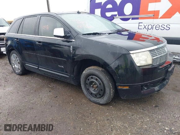 2008 Lincoln MKX with VIN 2LMDU68C68BJ27207, listed as a IAAI auction lot 41980381 with 143,819 mi miles. Bid and sale history available at carsss.com. Image 1.