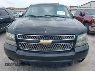 2010 Chevrolet Tahoe LTZ with VIN 1GNUKCE07AR183648, listed as a IAAI auction lot 42284280 with 225,412 mi miles and . Bid and sale history available at DreamBid. Image 12.