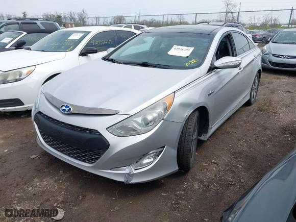 2014 Hyundai Sonata Hybrid Limited with VIN KMHEC4A47EA115911, listed as a IAAI auction lot 42038305 with 232,793 mi miles. Bid and sale history available at carsss.com. Image 2.