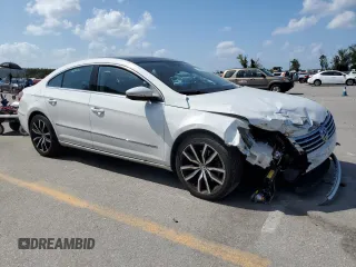 2015 Volkswagen CC Lux with VIN WVWRN7ANXFE820514, listed as a Copart auction lot 65550073 with 39,840 mi miles. Bid and sale history available at carsss.com. Image 4.