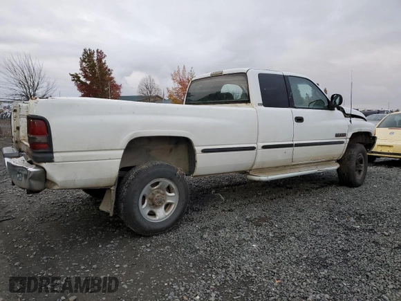 1998 Dodge Ram 2500 with VIN 3B7KF22D7WG138206, listed as a Copart auction lot 78652144 with 333,521 mi miles and Salvage Title. Bid and sale history available at carsss.com. Image 3.