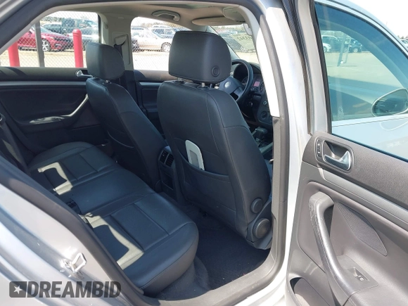 2006 Volkswagen Jetta 2.5L with VIN 3VWSG71K06M666629, listed as a IAAI auction lot 42103342 with 183,506 mi miles and . Bid and sale history available at DreamBid. Image 8.