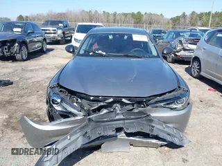 2020 Alfa Romeo Giulia z VIN ZARFAMAN2L7624764, wystawiony jako IAAI lot #41623824 z przebiegiem Nie podano mil oraz . Historia ofert i sprzedaży dostępna na DreamBid. Obrazek 12.