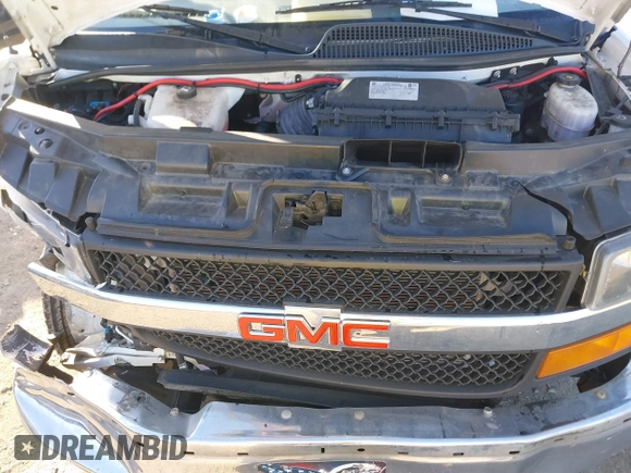 2021 GMC Savana Cargo Van with VIN 1GTW7AF70M1202109, listed as a IAAI auction lot 40583972 with 104,233 mi miles. Bid and sale history available at carsss.com. Image 10.