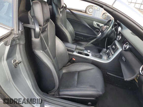 2014 Mercedes-Benz SLK 250 with VIN WDDPK4HA0EF091357, listed as a Copart auction lot 82316804 with 71,993 mi miles and Salvage title. Bid and sale history available at DreamBid. Image 10.