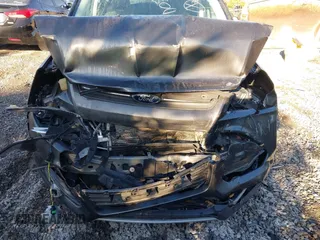 2016 Ford Escape SE z VIN 1FMCU0G72GUA42592, wystawiony jako IAAI lot #41603556 z przebiegiem 109 582 mil mil oraz . Historia ofert i sprzedaży dostępna na DreamBid. Obrazek 12.