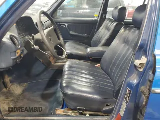 1983 Mercedes-Benz 300 with VIN WDBAB33A6DB034893, listed as a Copart auction lot 49307094 with 111,561 mi miles and Non Repairable. Bid and sale history available at carsss.com. Image 7.