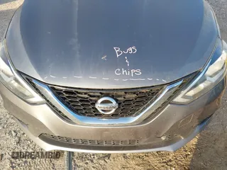 2018 Nissan Sentra SV with VIN 3N1AB7AP3JY269462, listed as a IAAI auction lot 41972631 with 184,694 mi miles. Bid and sale history available at carsss.com. Image 6.