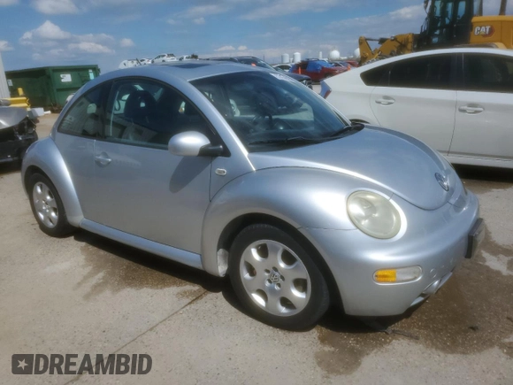 2002 Volkswagen Beetle GLS with VIN 3VWCB21C32M410168, listed as a Copart auction lot 55098545 with 166,410 mi miles and Salvage title. Bid and sale history available at DreamBid. Image 4.