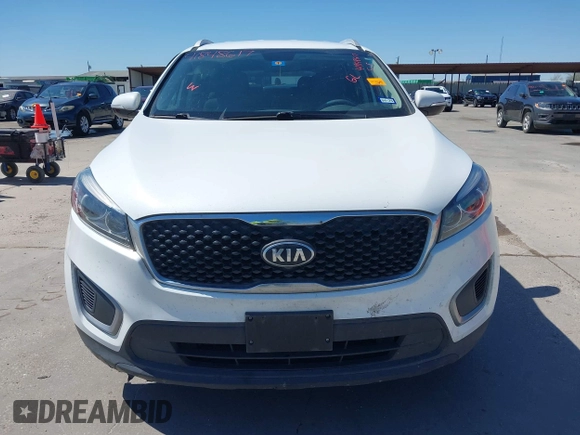 2016 Kia Sorento LX z VIN 5XYPGDA50GG141084, wystawiony jako IAAI lot #41848617 z przebiegiem 102 576 mil mil oraz . Historia ofert i sprzedaży dostępna na DreamBid. Obrazek 12.