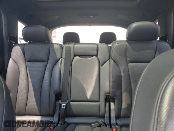 2019 Audi Q7 Prestige z VIN WA1VAAF70KD049766, wystawiony jako Copart lot #59126565 z przebiegiem 131 154 mil mil oraz Czysty tytuł • Clean title. Historia ofert i sprzedaży dostępna na DreamBid. Obrazek 10.