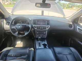 2017 Nissan Pathfinder SL z VIN 5N1DR2MN9HC909286, wystawiony jako Copart lot #58254495 z przebiegiem 80 084 mil mil oraz Szkoda całkowita • Salvage title. Historia ofert i sprzedaży dostępna na DreamBid. Obrazek 9.