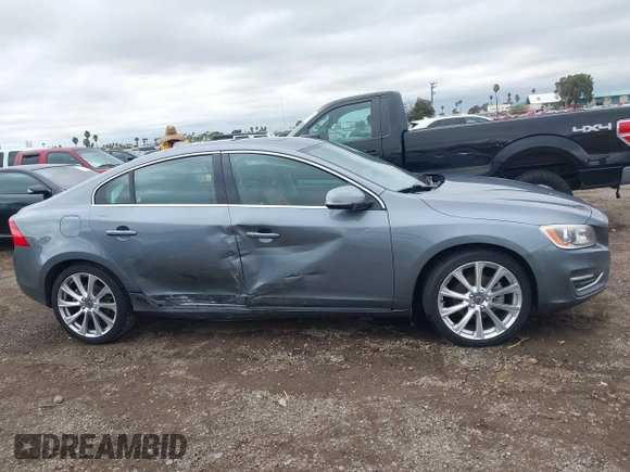 2017 Volvo S60 Inscription with VIN LYV402HK5HB154043, listed as a IAAI auction lot 41763769 with 136,736 mi miles. Bid and sale history available at carsss.com. Image 13.