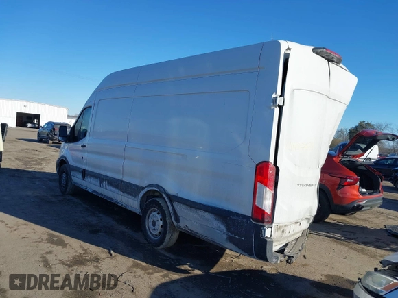 2021 Ford Transit Cargo with VIN 1FTBW3X82MKA14027, listed as a IAAI auction lot 41423524 with 121,221 mi miles. Bid and sale history available at carsss.com. Image 3.