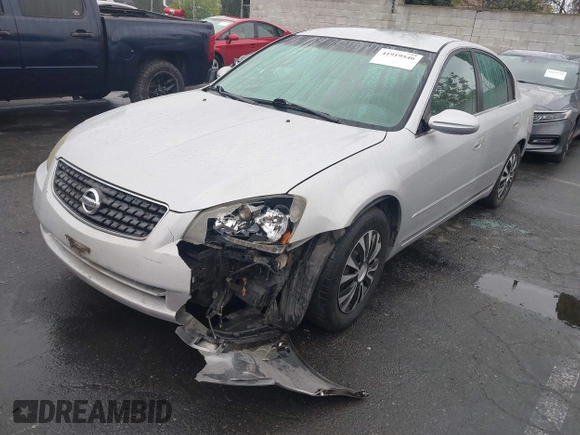 2005 Nissan Altima 2.5 S with VIN 1N4AL11D25N413377, listed as a IAAI auction lot 41919546 with 235,704 mi miles. Bid and sale history available at carsss.com. Image 21.