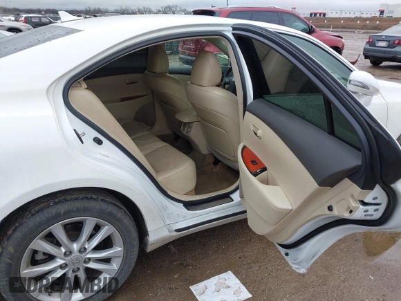 2011 Lexus ES with VIN JTHBK1EGXB2423446, listed as a IAAI auction lot 41549545 with 198,846 mi miles. Bid and sale history available at carsss.com. Image 8.