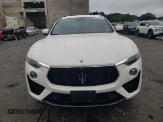 2019 Maserati Levante GranSport with VIN ZN661XUS8KX313673, listed as a Copart auction lot 66441554 with 76,388 mi miles and Salvage Title. Bid and sale history available at carsss.com. Image 5.