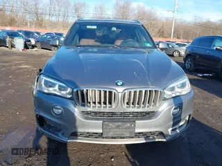 2017 BMW X5 xDrive35i z VIN 5UXKR0C51H0U53611, wystawiony jako IAAI lot #41574622 z przebiegiem 76 825 mil mil oraz . Historia ofert i sprzedaży dostępna na DreamBid. Obrazek 12.