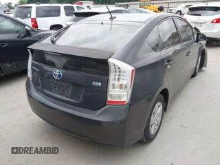 2010 Toyota Prius II z VIN JTDKN3DU8A0174814, wystawiony jako IAAI lot #42131628 z przebiegiem 70 681 mil mil oraz . Historia ofert i sprzedaży dostępna na DreamBid. Obrazek 4.