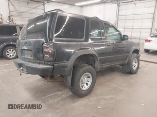 2000 Ford Explorer z VIN 1FMYU60X2YUA61809, wystawiony jako IAAI lot #42414796 z przebiegiem 167 129 mil mil oraz . Historia ofert i sprzedaży dostępna na DreamBid. Obrazek 4.