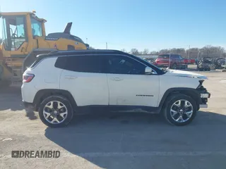2020 Jeep Compass Limited with VIN 3C4NJDCB7LT159113, listed as a IAAI auction lot 41576805 with 75,921 mi miles and . Bid and sale history available at carsss.com. Image 13.